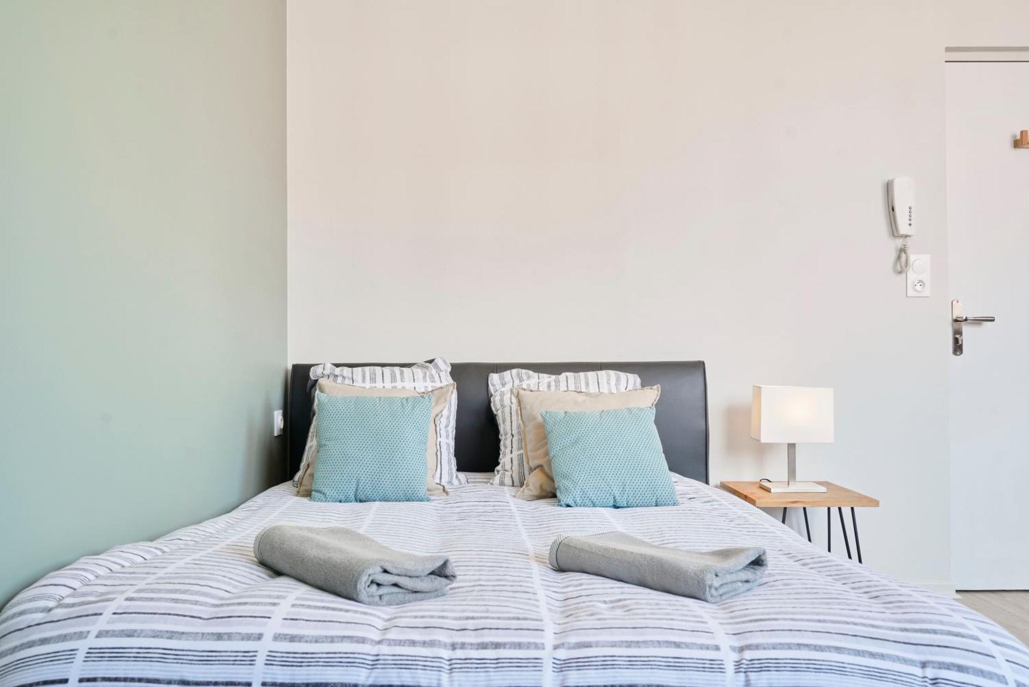 Locationstourcoing - Le Croise Apartment Bagian luar foto