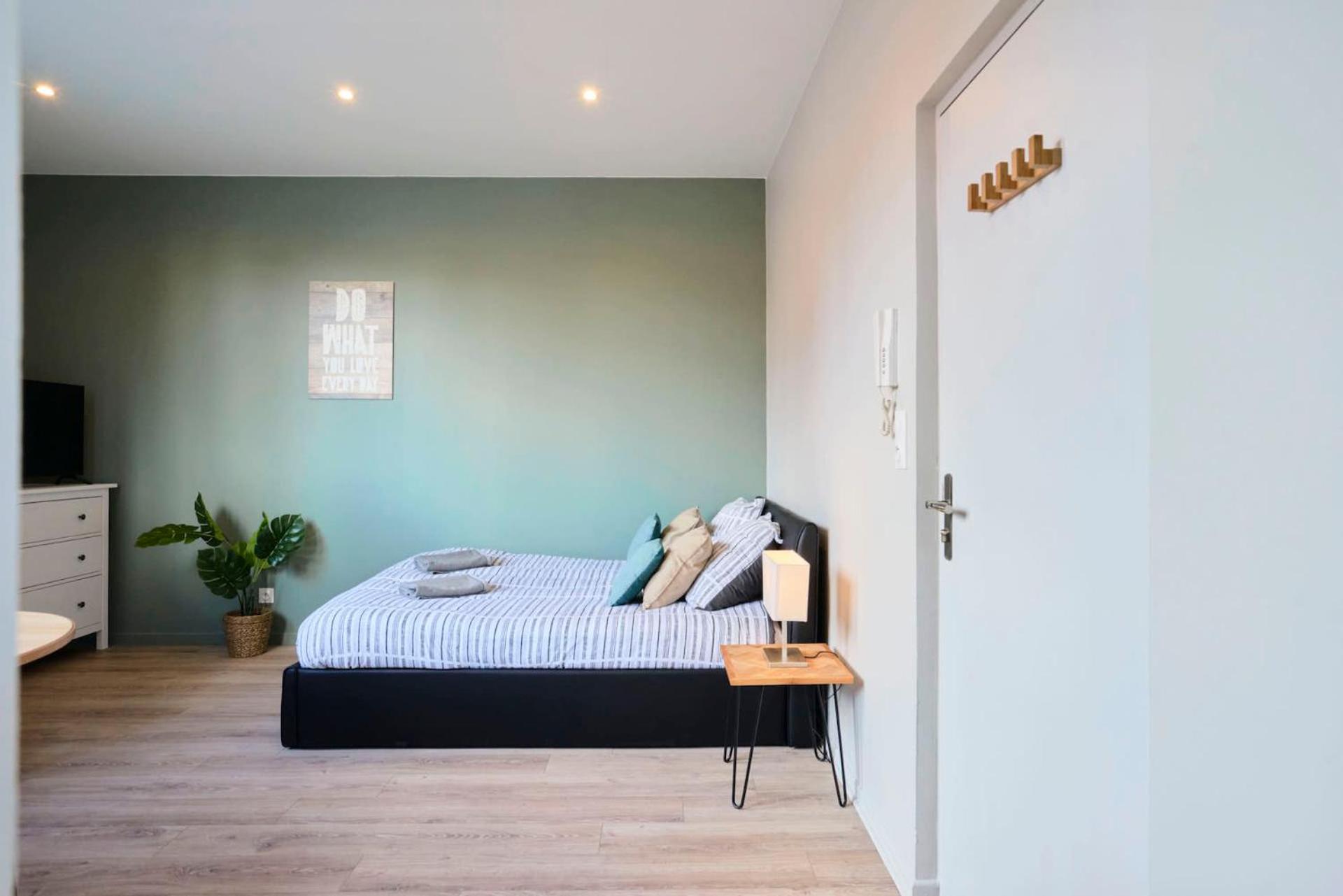 Locationstourcoing - Le Croise Apartment Bagian luar foto